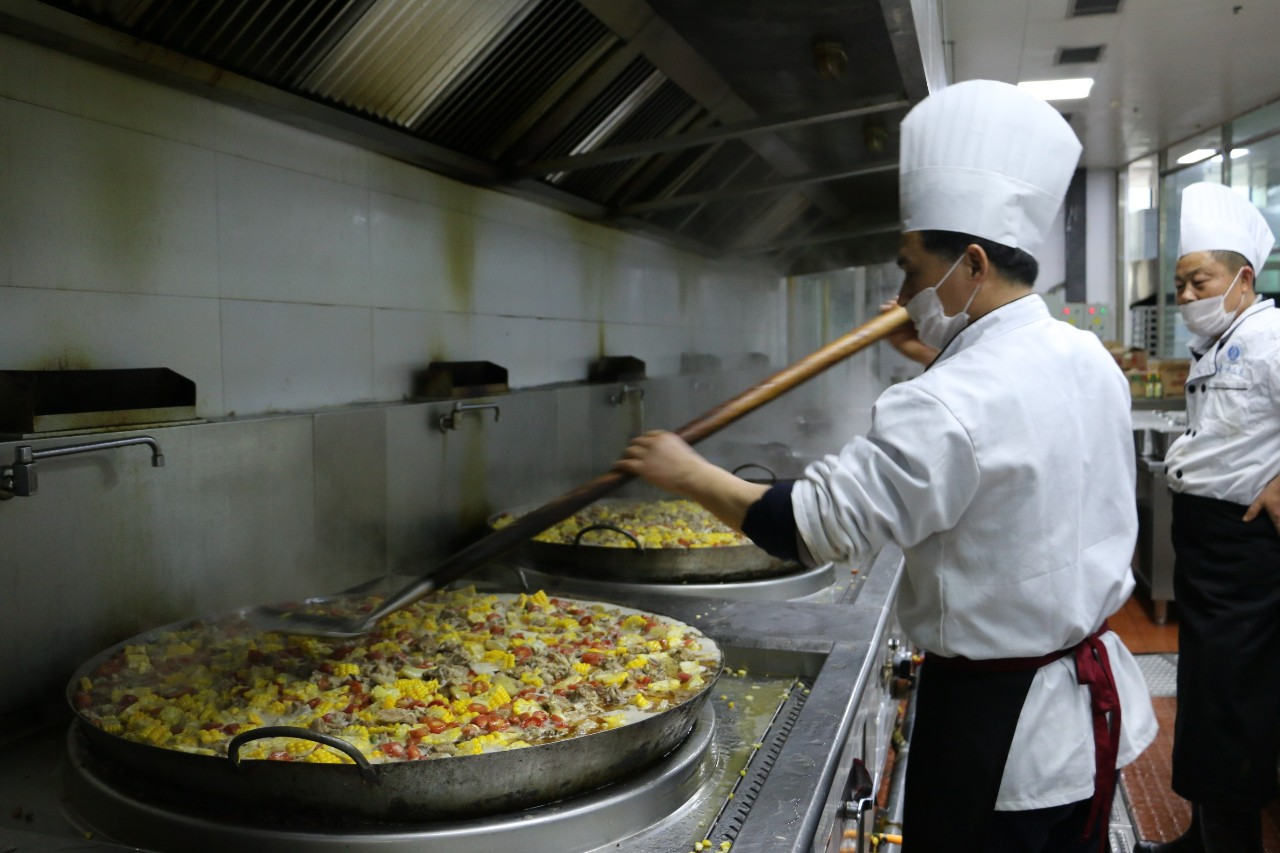 巴中平昌这所学校食堂的三道菜太棒了! - 四川金佛投资集团有限公司